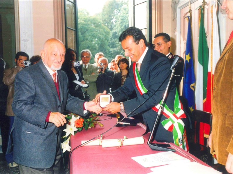 2002 Leoni Romano