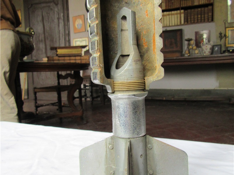 Granata cilindrica tedesca con alette per Granatwerfer